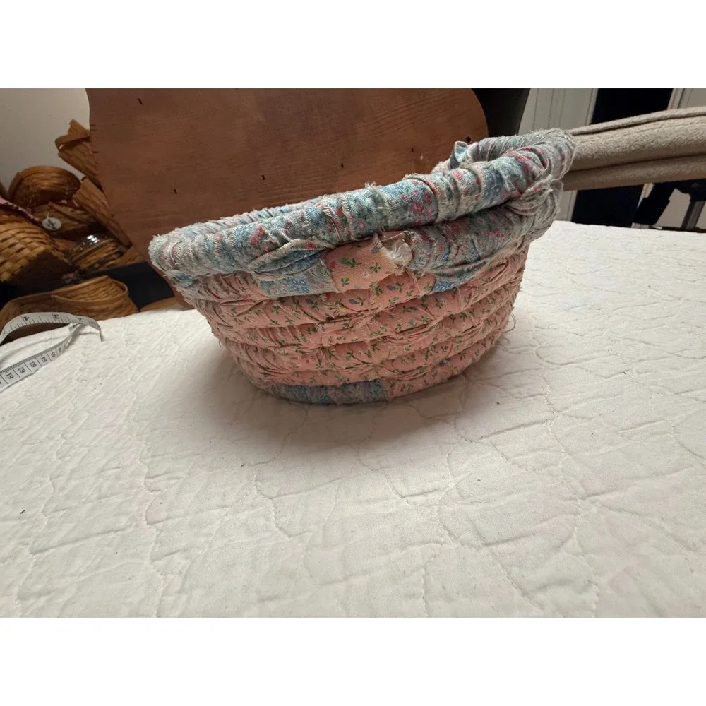 Vintage Amish Handmade twisted rag Bowl/ rag basket